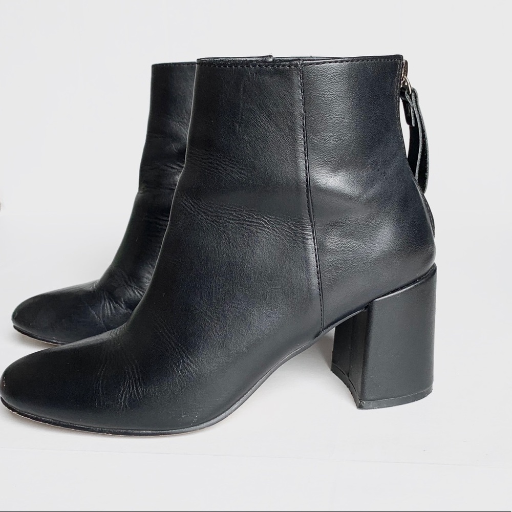 STEVE MADDEN Jillian black bootie